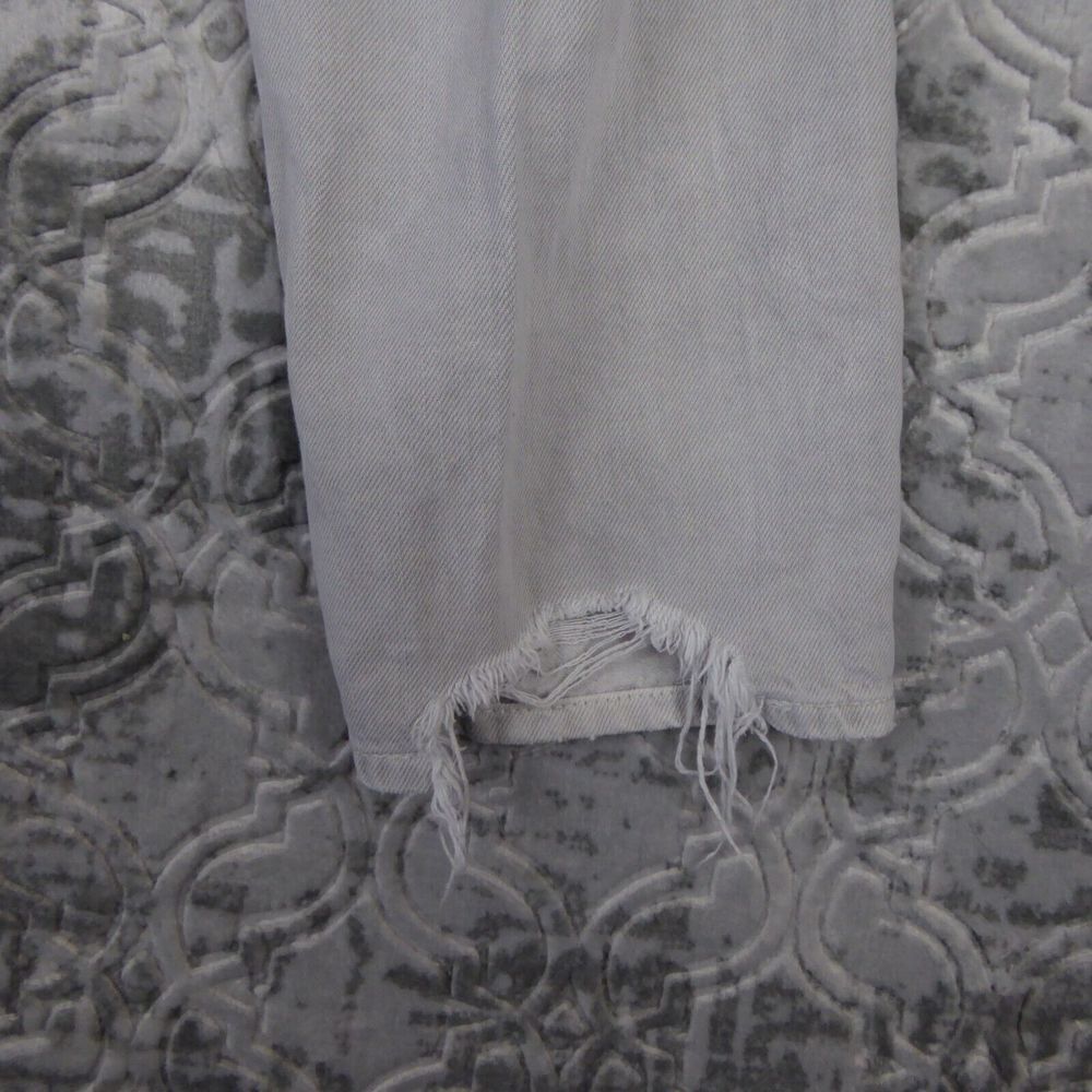 American Eagle Mom Jeans Size 12 Gray Light Wash Stretch Destroyed Distressed - Picture 10 of 16